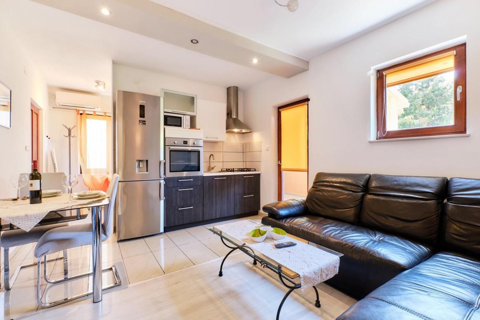 Apartments Ady Mali Losinj Bagian luar foto
